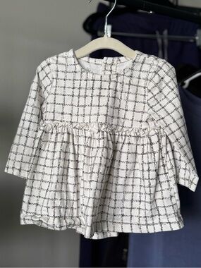 +NWOT Oliver & Rain Baby Girl Organic Grid Print Ruffle Peplum Top 9M
